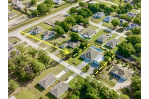 8236 100th Avenue, Vero Beach, FL 32967 - MLS#B26013629