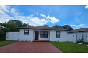 320 Sterling Avenue, Delray Beach, FL 33444 - MLS#B26013633