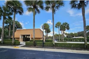 197 Charter Way, West Palm Beach, FL 33407 - MLS#B26013642