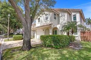 9821 5th Place, Plantation, FL 33324 - MLS#B26013654