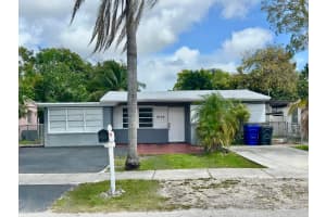 6129 Funston Street, Hollywood, FL 33023 - MLS#B26013698