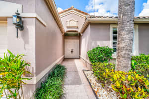 9989 Torino Drive, Lake Worth, FL 33467 - MLS#B26013702