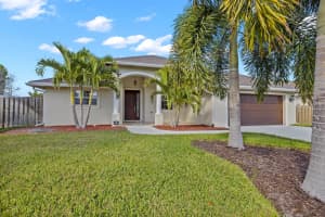 5957 Brenda Circle, Port Saint Lucie, FL 34986 - MLS#B26013704