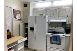 2821 Somerset Drive, Lauderdale Lakes, FL 33311 - MLS#B26013711