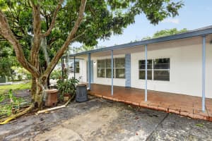 2411 10th Terrace, Pompano Beach, FL 33064 - MLS#B26013742