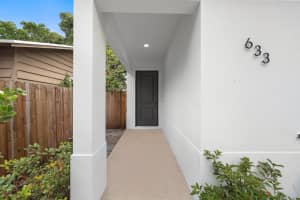 633 55th Street, West Palm Beach, FL 33407 - MLS#B26013827