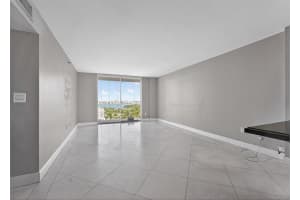 6061 Collins Avenue, Miami Beach, FL 33140 - MLS#B26013840