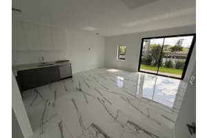 110 15th Court, Pompano Beach, FL 33060 - MLS#B26014018