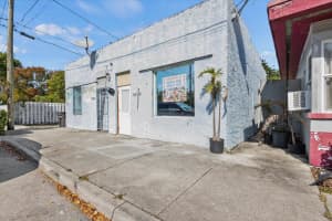 1504 Sapodilla Avenue, West Palm Beach, FL 33401 - MLS#B26014027