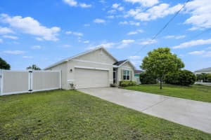 1040 Canary Terrace, Port Saint Lucie, FL 34953 - MLS#B26014073