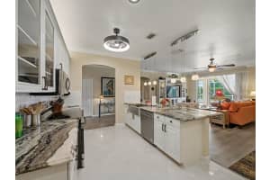 529 Waverly Circle, Port Saint Lucie, FL 34983 - MLS#B26014093