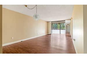 5935 Del Lago Circle, Sunrise, FL 33313 - MLS#B26014106