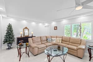 9050 28th Street, Coral Springs, FL 33065 - MLS#B26014111