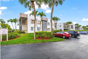 15054 Ashland Way, Delray Beach, FL 33484 - MLS#B26014131