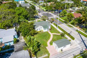 145 Swinton Avenue, Delray Beach, FL 33444 - MLS#B26014147