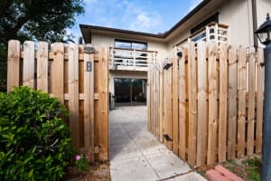 2811 Stoneway Lane, Fort Pierce, FL 34982 - MLS#B26014153