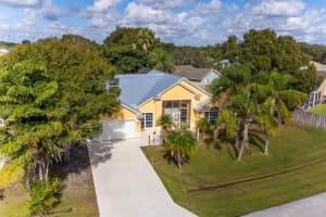 3502 Hyde Circle, Port Saint Lucie, FL 34984 - MLS#B26014155