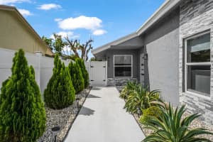 8200 3rd Court, North Lauderdale, FL 33068 - MLS#B26014192