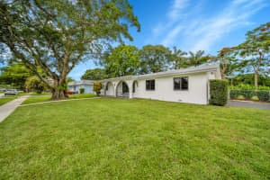 7301 13th Court, Plantation, FL 33313 - MLS#B26014193