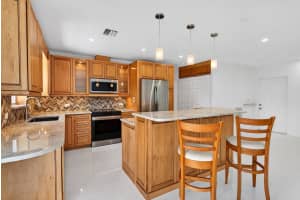 648 30th Court, Wilton Manors, FL 33311 - MLS#B26014206