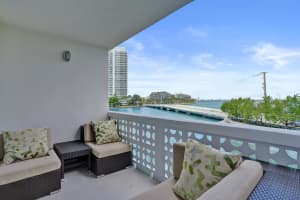 1670 Lincoln Court, Miami Beach, FL 33139 - MLS#B26014223
