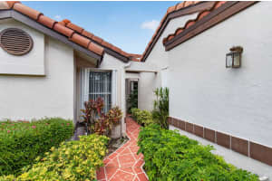 6135 Waldwick Circle, Delray Beach, FL 33484 - MLS#B26014244