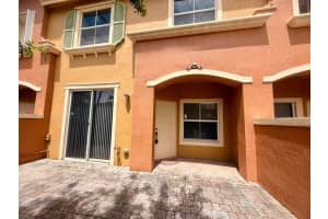 14363 11th Street, Pembroke Pines, FL 33027 - MLS#B26014246