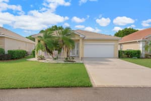 914 Sarria Court, Port Saint Lucie, FL 34986 - MLS#B26014309