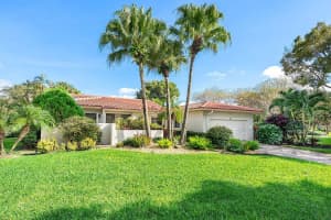 18 Bristol Lane, Boynton Beach, FL 33436 - MLS#B26014406