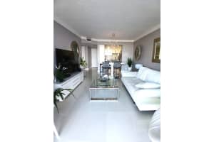 1830 Embassy Drive, West Palm Beach, FL 33401 - MLS#B26014429