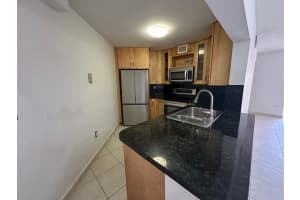 10237 9th St Circle, Miami, FL 33172 - MLS#B26014508