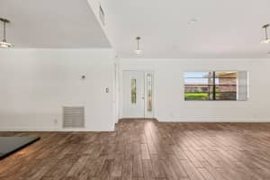 17679 Woodview Terrace, Boca Raton, FL 33487 - MLS#B26014514