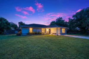 2360 87th Court, Vero Beach, FL 32966 - MLS#B26014518