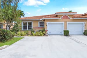 12658 Crystal Pointe Drive, Boynton Beach, FL 33437 - MLS#B26014531