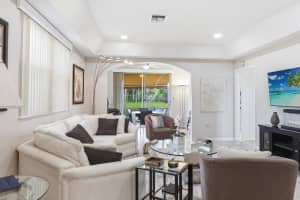 12658 Crystal Pointe Drive, Boynton Beach, FL 33437 - MLS#B26014531