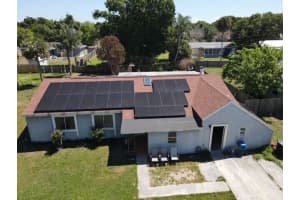 4904 Myrtle Drive, Fort Pierce, FL 34982 - MLS#B26014536