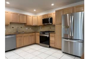 270 3rd Avenue, Pompano Beach, FL 33060 - MLS#B26014540