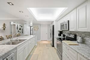 2255 Lindell Boulevard, Delray Beach, FL 33444 - MLS#B26014594