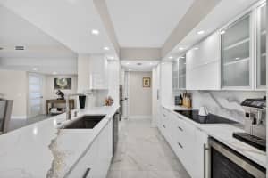 4100 Ocean Drive, Singer Island, FL 33404 - MLS#B26014609