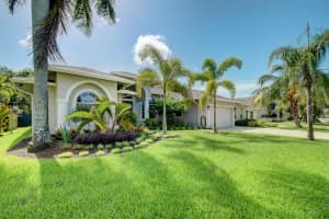 13805 Folkestone Circle, Wellington, FL 33414 - MLS#B26014631