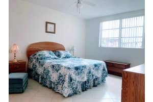 2800 47th Terrace, Lauderdale Lakes, FL 33313 - MLS#B26014670