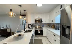 949 Normandy 949, Delray Beach, FL 33484, Delray Beach, FL 33484 - MLS#B26014699