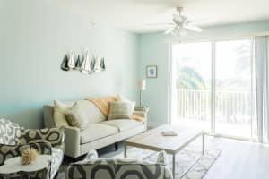 802 Windward Way, Lantana, FL 33462 - MLS#B26014705