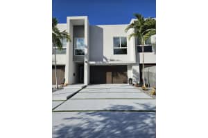 2275 7th Street, Pompano Beach, FL 33062 - MLS#B26014715