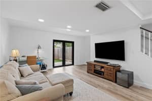 247 City View Drive, Fort Lauderdale, FL 33311 - MLS#B26014736