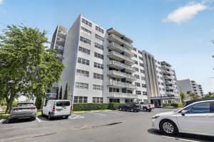 400 12th Avenue, Hallandale Beach, FL 33009 - MLS#B26014742