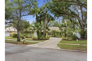 18546 Lake Bend Drive, Jupiter, FL 33458 - MLS#B26014744