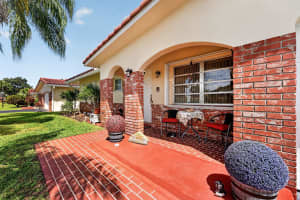 1211 44th Street, Deerfield Beach, FL 33064 - MLS#B26014782