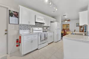 1211 44th Street, Deerfield Beach, FL 33064 - MLS#B26014782