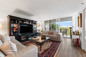 3499 Oaks Way, Pompano Beach, FL 33069 - MLS#B26014797